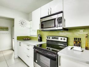 4420 NW 30th Ct, Lauderdale Lakes FL 33313