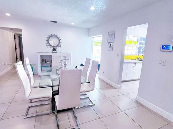 4420 NW 30th Ct, Lauderdale Lakes FL 33313