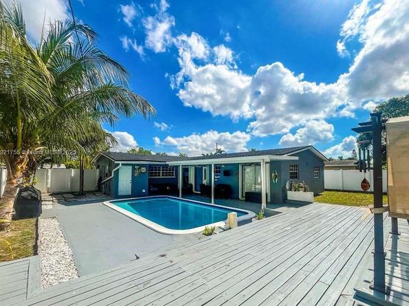 4420 NW 30th Ct, Lauderdale Lakes FL 33313