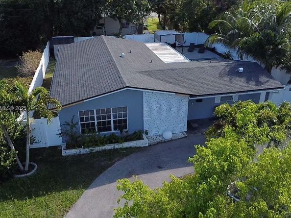 4420 NW 30th Ct, Lauderdale Lakes FL 33313