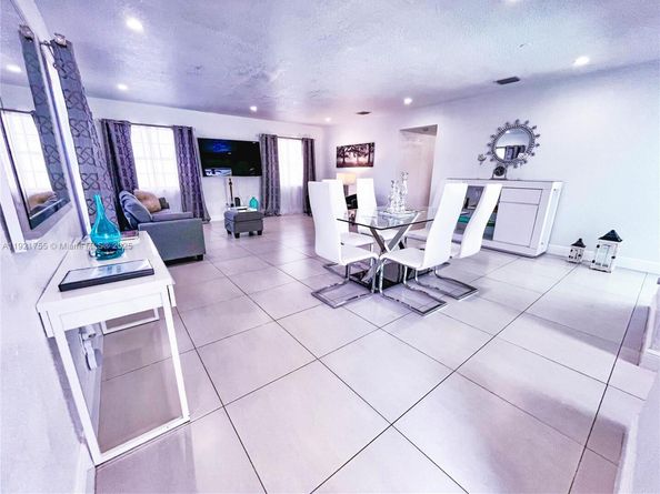 4420 NW 30th Ct, Lauderdale Lakes FL 33313