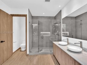 2175 SW 25th St, Miami FL 33133