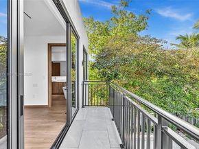 2175 SW 25th St, Miami FL 33133