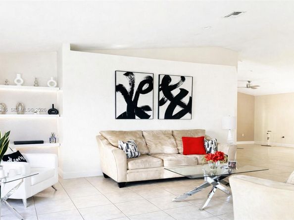 13311 SW 42nd St, Miramar FL 33027