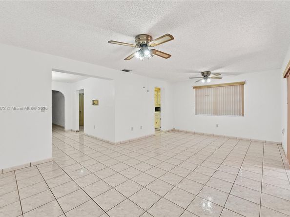 1712 SW 13th St, Miami FL 33145