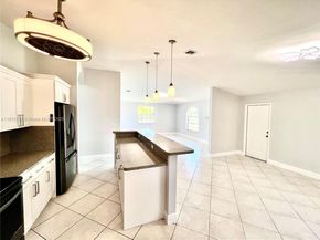 100 NW 3rd Ave, Hallandale Beach FL 33009