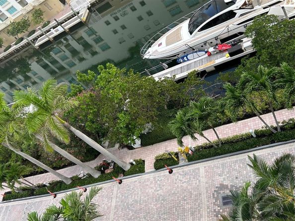 16400 Collins Ave 646, Sunny Isles Beach FL 33160