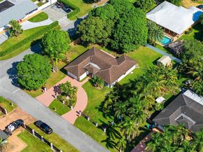 19601 SW 128th Ct, Miami FL 33177