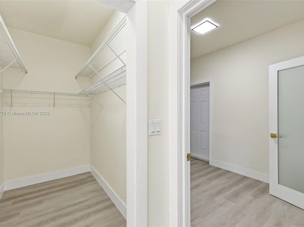 19601 SW 128th Ct, Miami FL 33177