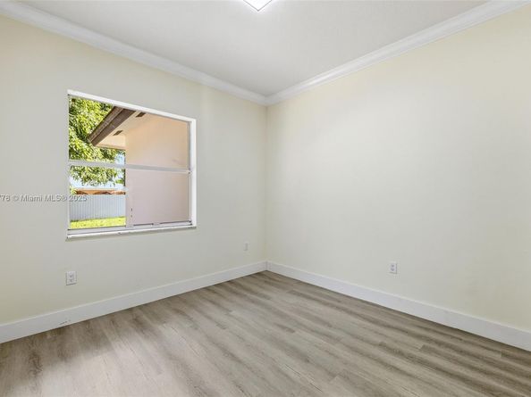 19601 SW 128th Ct, Miami FL 33177