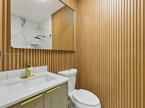 19601 SW 128th Ct, Miami FL 33177