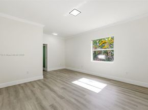 19601 SW 128th Ct, Miami FL 33177