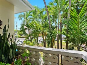 9271 W Bay Harbor Dr 12, Bay Harbor Islands FL 33154