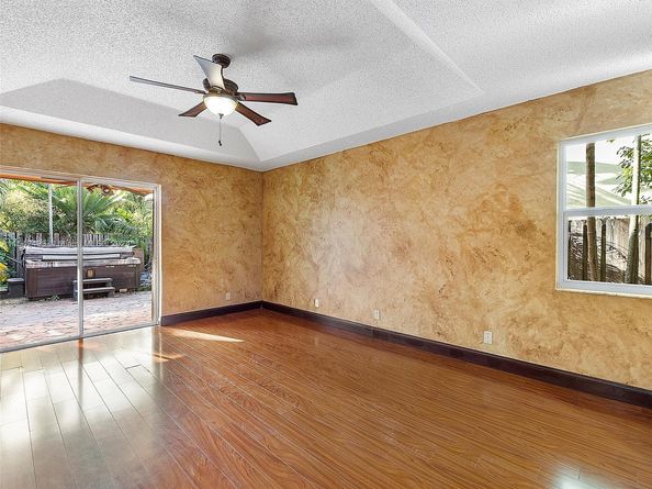 931 SW 150th Ave, Sunrise FL 33326