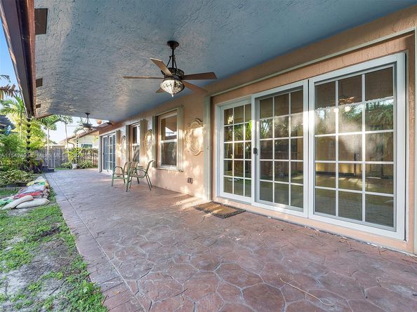 931 SW 150th Ave, Sunrise FL 33326