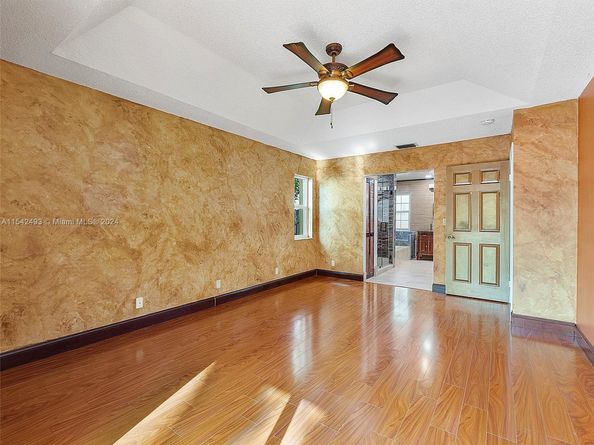 931 SW 150th Ave, Sunrise FL 33326