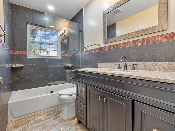 931 SW 150th Ave, Sunrise FL 33326