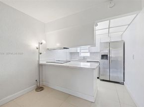 1100 NE 9th Ave 105, Fort Lauderdale FL 33304