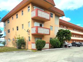 18900 NE 3rd Ct 520, Miami FL 33179