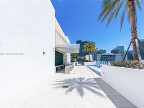 1010 SW 2nd Ave 606, Miami FL 33130