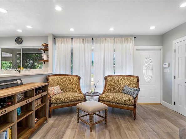 2365 SW 34th Way, Fort Lauderdale FL 33312