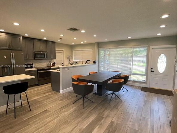 2365 SW 34th Way, Fort Lauderdale FL 33312
