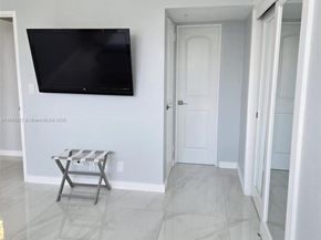 3000 S Ocean Dr 108, Hollywood FL 33019