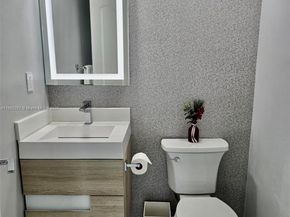 3000 S Ocean Dr 108, Hollywood FL 33019
