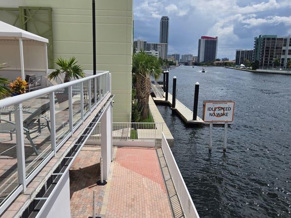 3000 S Ocean Dr 108, Hollywood FL 33019