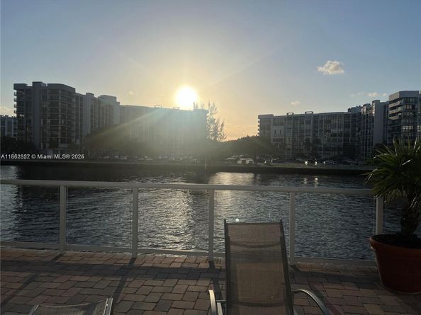3000 S Ocean Dr 108, Hollywood FL 33019