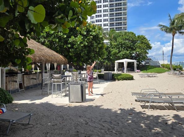 3000 S Ocean Dr 108, Hollywood FL 33019