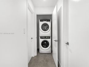 455 NE 39th St 202, Miami FL 33137