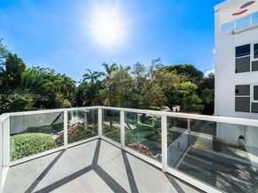 455 NE 39th St 202, Miami FL 33137