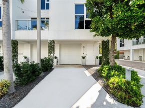 455 NE 39th St 202, Miami FL 33137