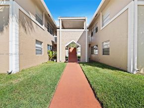 835 Twin Lakes Dr 30C, Coral Springs FL 33071