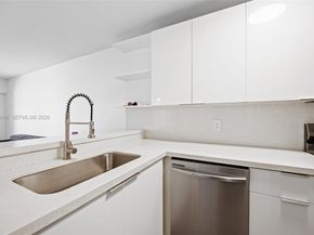 835 Twin Lakes Dr 30C, Coral Springs FL 33071