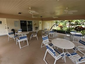 3800 Oaks Clubhouse Dr 309, Pompano Beach FL 33069