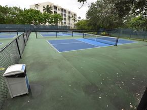 3800 Oaks Clubhouse Dr 309, Pompano Beach FL 33069