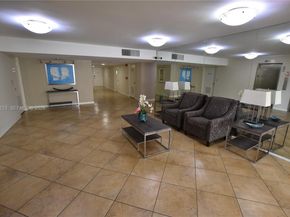 3800 Oaks Clubhouse Dr 309, Pompano Beach FL 33069
