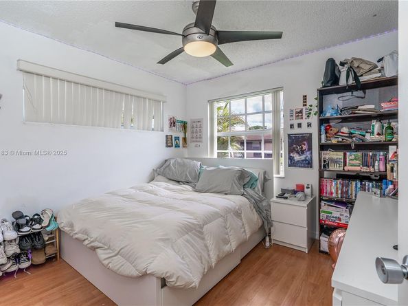 9591 W Heather Ln, Miramar FL 33025