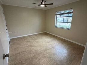 3024-1/2 NW 69th Ct 3D, Fort Lauderdale FL 33309