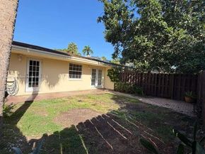 3024-1/2 NW 69th Ct 3D, Fort Lauderdale FL 33309