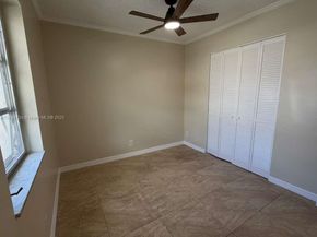 3024-1/2 NW 69th Ct 3D, Fort Lauderdale FL 33309