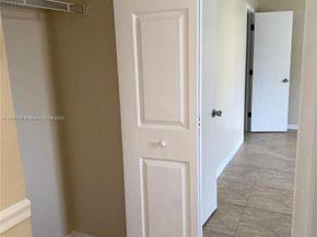3024-1/2 NW 69th Ct 3D, Fort Lauderdale FL 33309