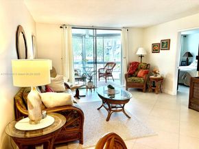 1040 SE 4th Ave 231, Deerfield Beach FL 33441
