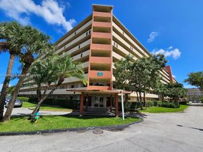 1770 NE 191st St 7001, Miami FL 33179