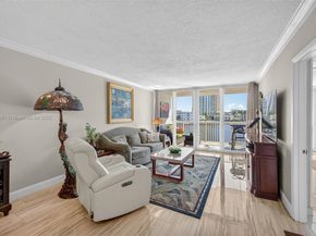 121 Golden Isles Dr 205, Hallandale Beach FL 33009