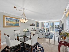 121 Golden Isles Dr 205, Hallandale Beach FL 33009