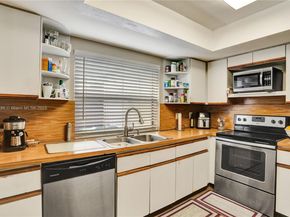 14945 SW 49th Ln 6G, Miami FL 33185