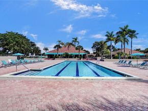 14945 SW 49th Ln 6G, Miami FL 33185